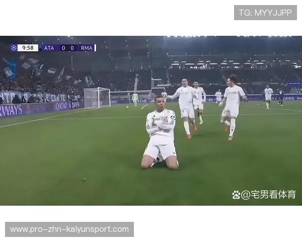 皇家马德里中场直传撕裂对方阵型