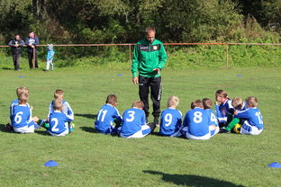 开云体育入口-国足比赛失误前战术布置追踪分析，国足总结失败 低估对手